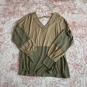 ANDREE BY UNIT NWT TOP